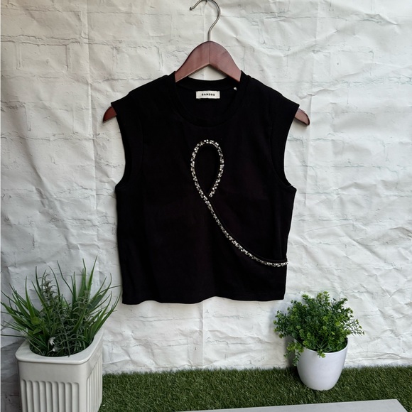 Sandro
Short Vest with Rhinestone Teardrop size 3 US L Large NWOT - Picture 10 of 15